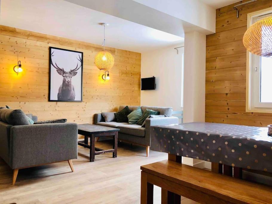 Appartement T4 8 Couchages Spacieux Et Cosy Au Pied Des Pistes Genos Ngoại thất bức ảnh