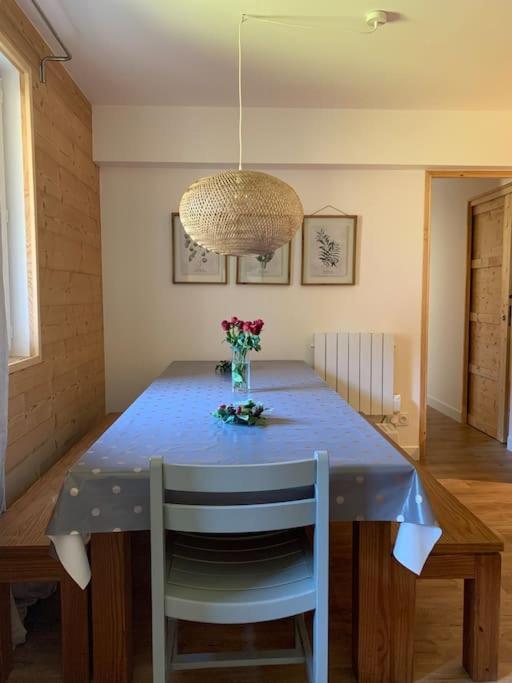 Appartement T4 8 Couchages Spacieux Et Cosy Au Pied Des Pistes Genos Ngoại thất bức ảnh
